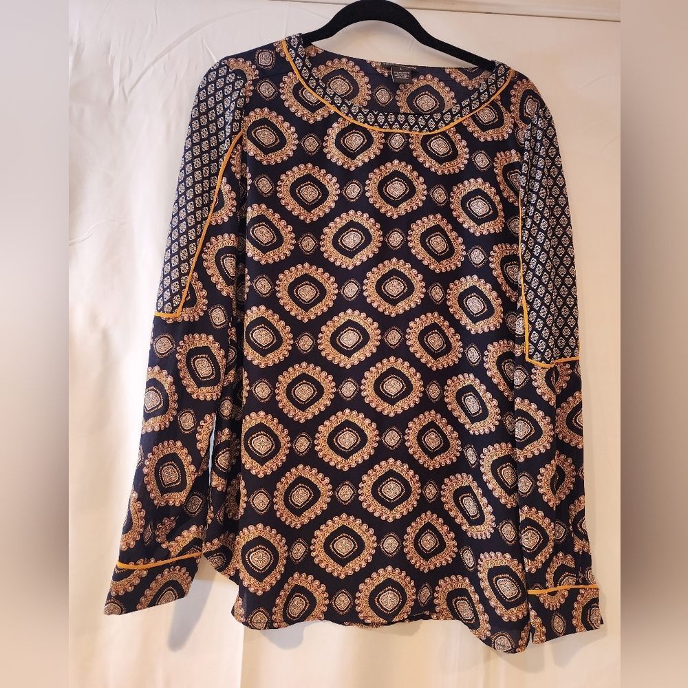 Chelsea & Theodore fun patterned multi color long sleeve blouse L